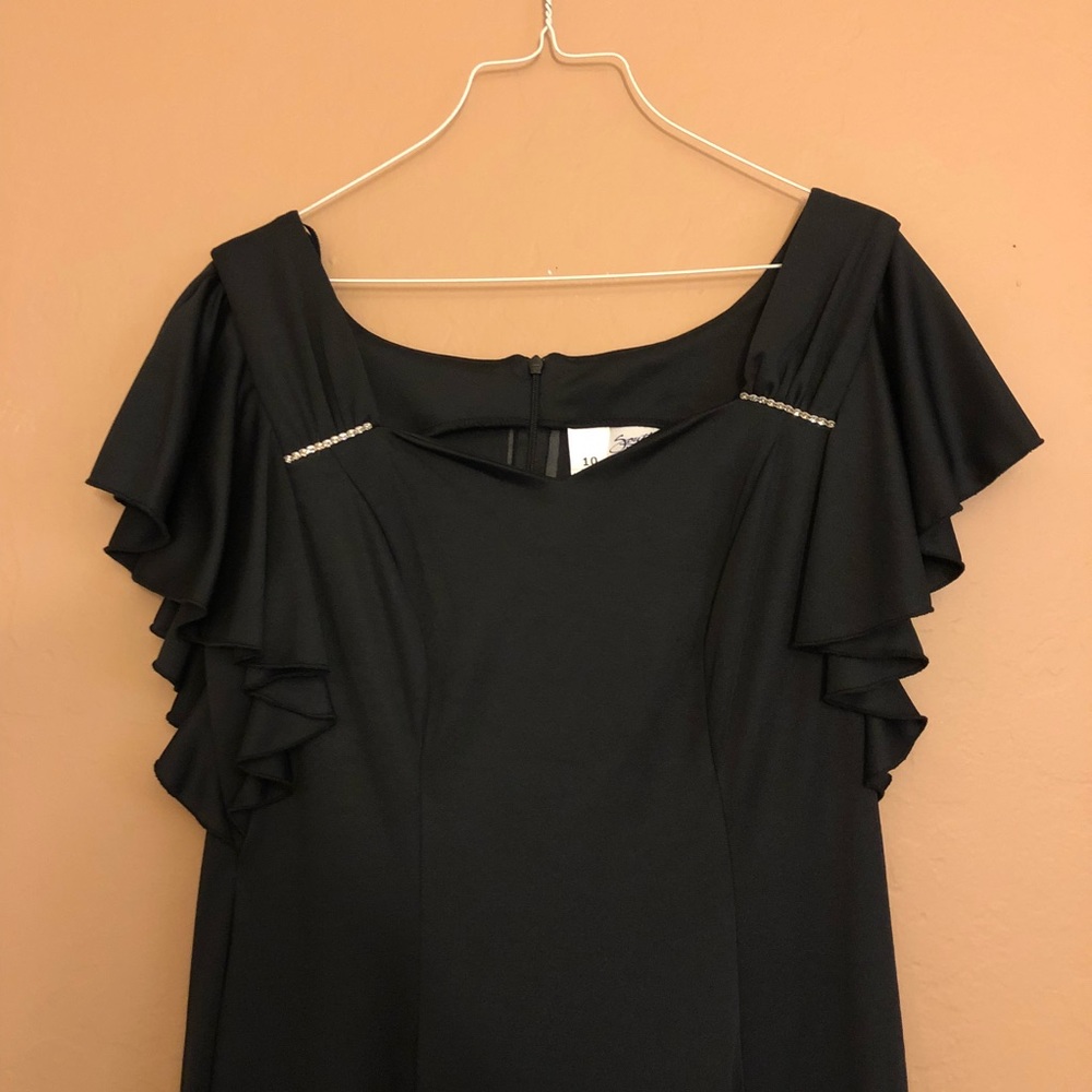 Black performance dress (Alayna)